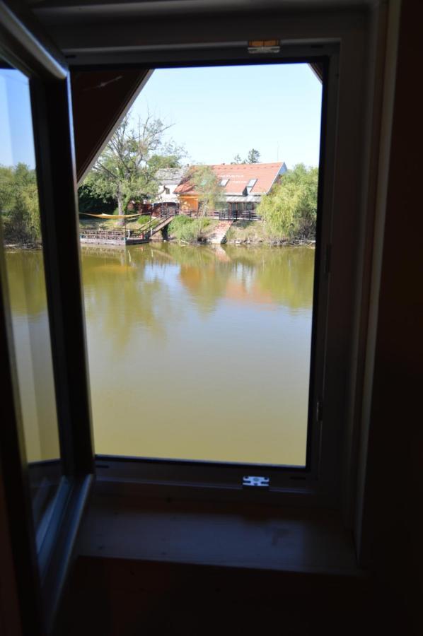 Intertranscoop Lake House Vámosszabadi Kültér fotó